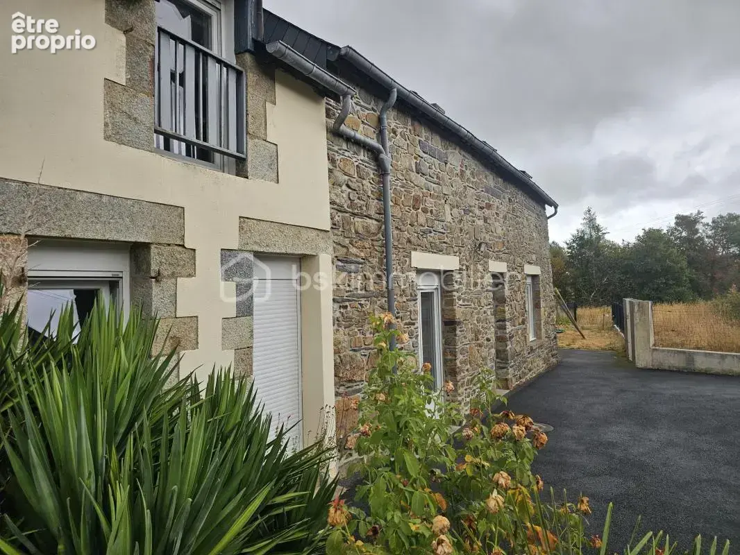 COUP DE CŒUR – Longère rénovée, 5 chambres, grange et 2 000 m² de terrain près de Redon - photo 19