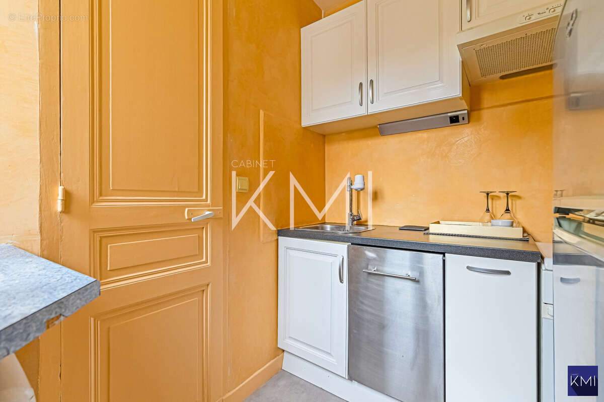 Appartement à PARIS-20E