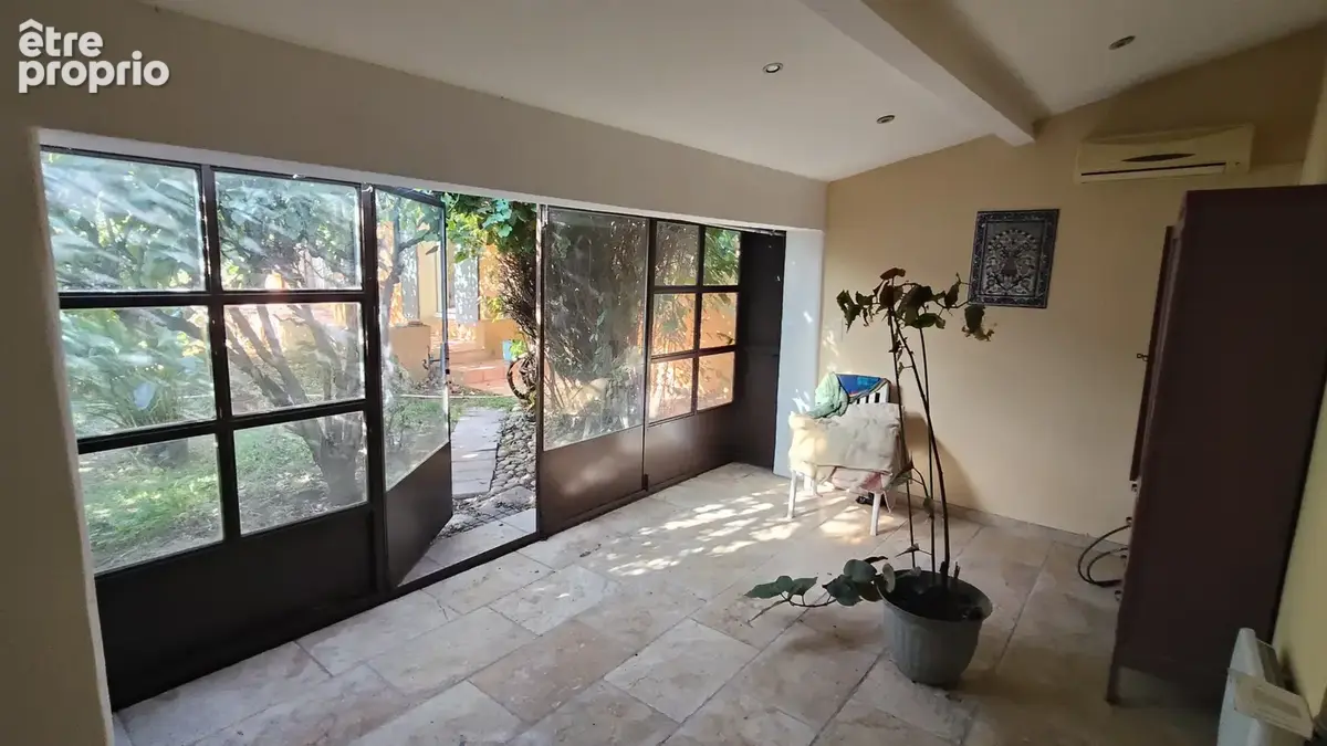 Gonfaron Jolie Villa beau volumes - photo 6