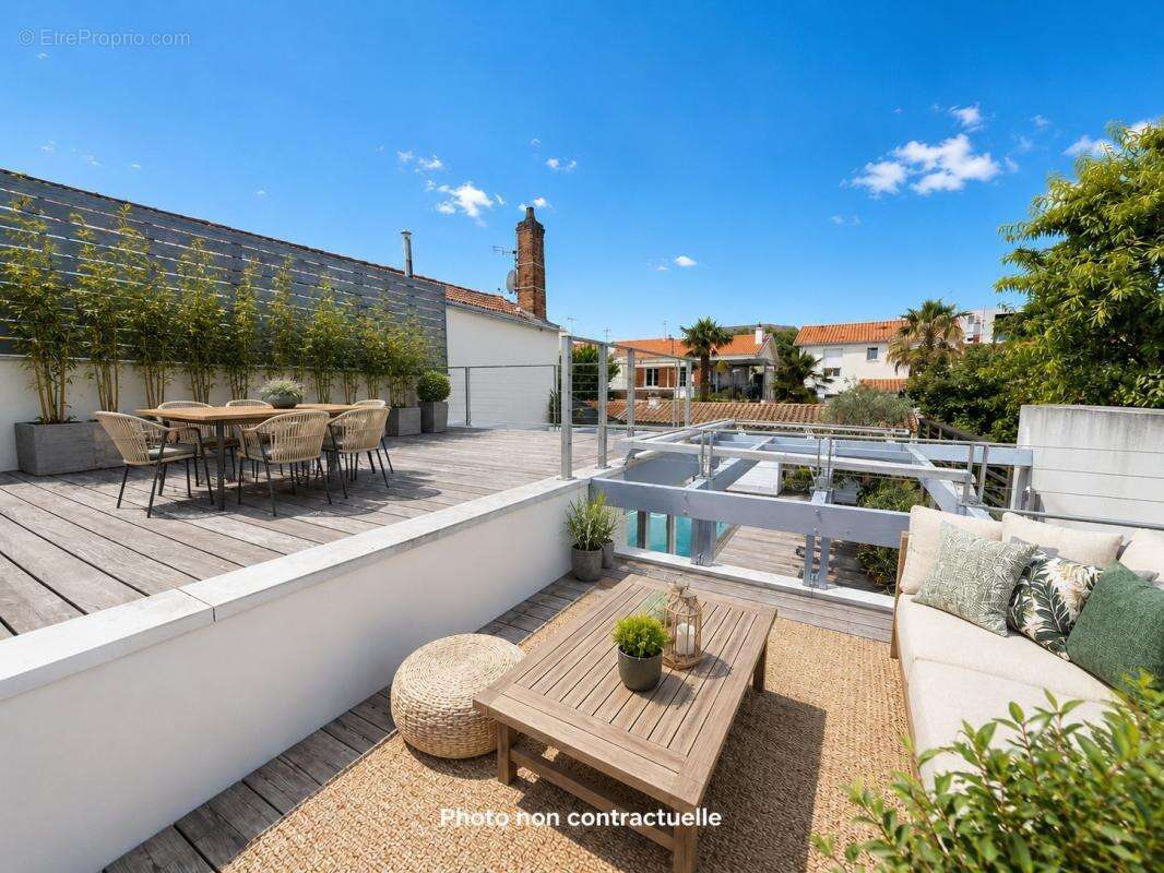 Bien rare sur le marché - tres belle propriété au cœur de la rochelle - photo 8