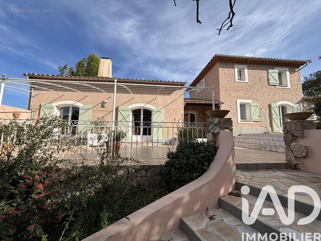 Photo 1 - Maison à OLLIERES