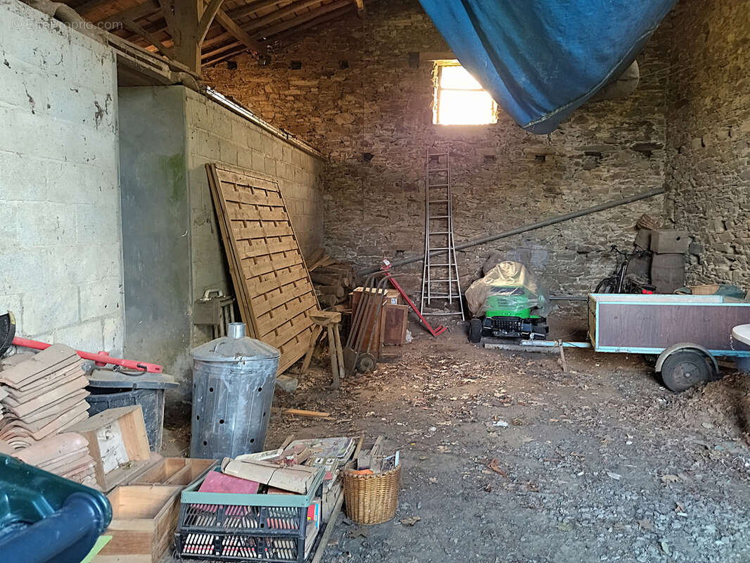 Maison à SAINTE-FLORENCE