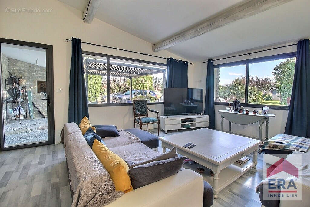 Autre à L&#039;ISLE-SUR-LA-SORGUE