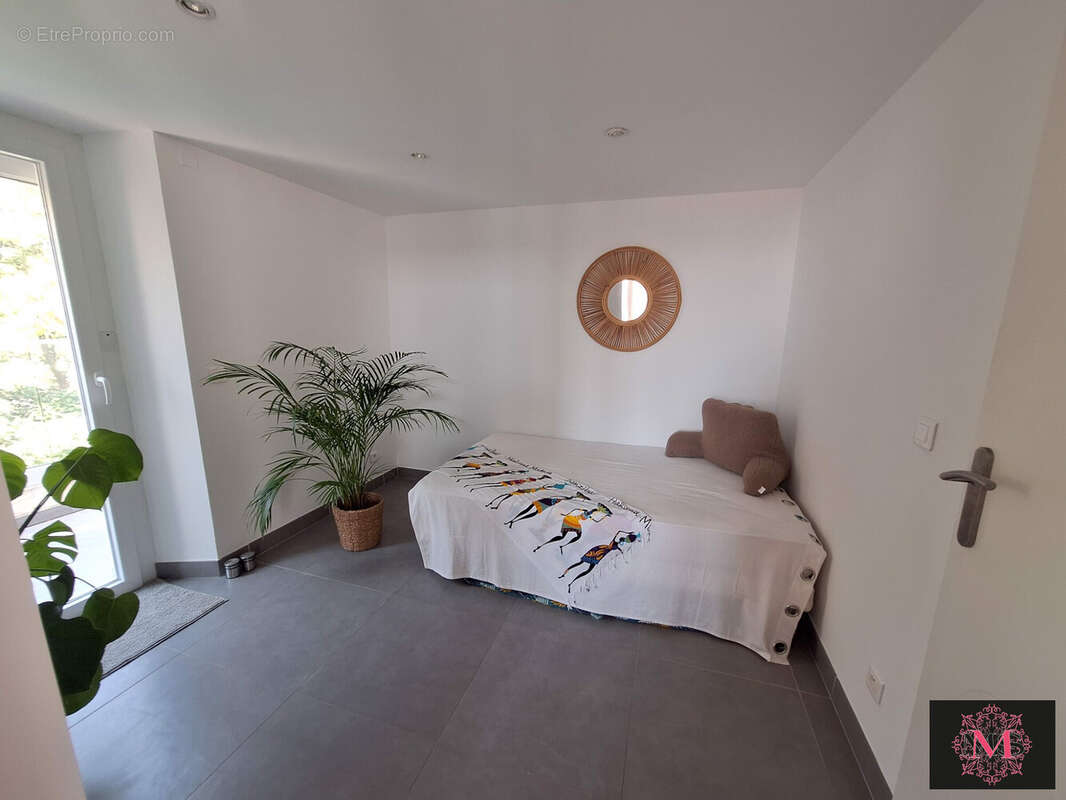 Appartement à SAUSSET-LES-PINS