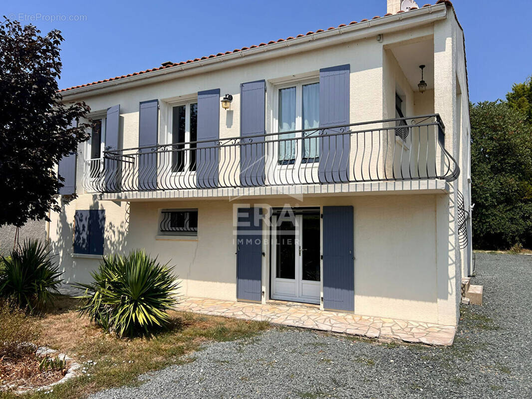 Maison à SEMUSSAC