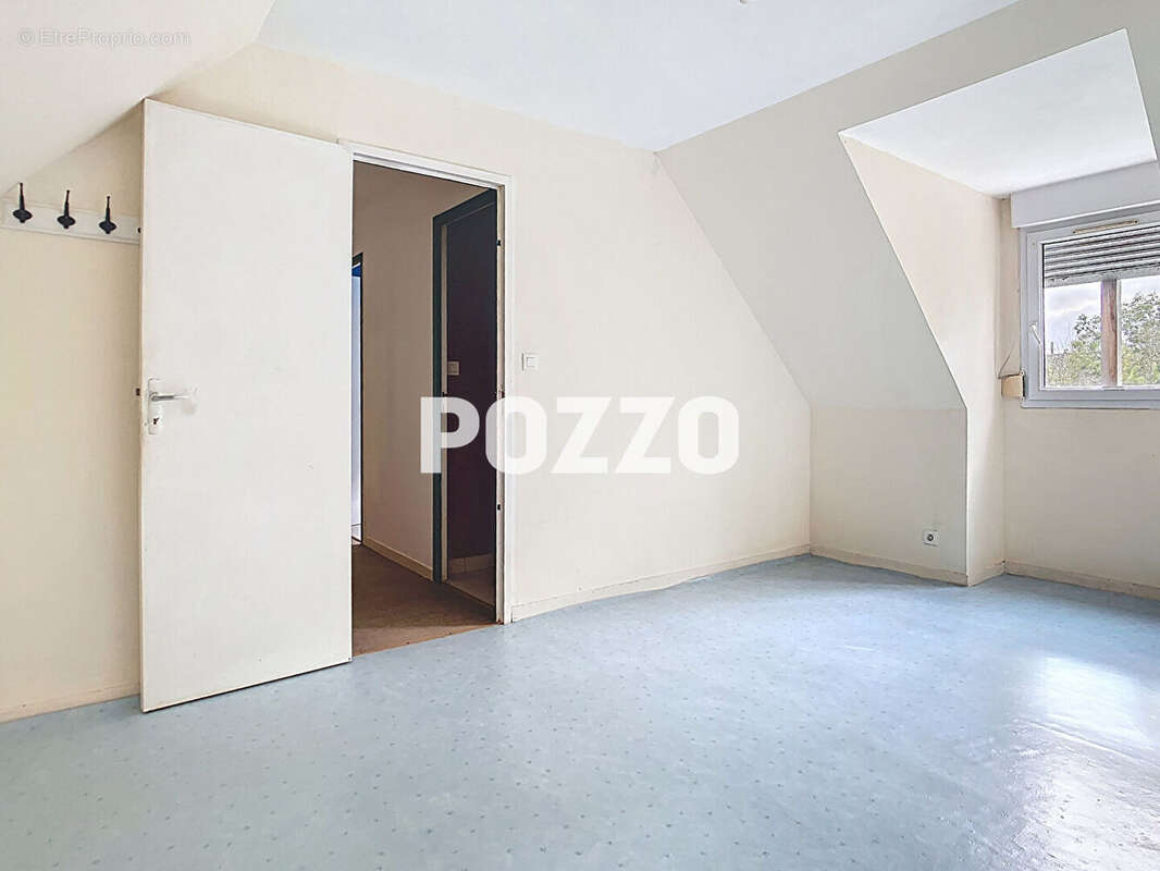 Maison à BRICQUEVILLE-SUR-MER