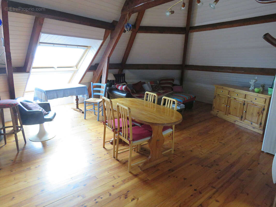 LESCONIL - Immeuble sur le port - photo 11