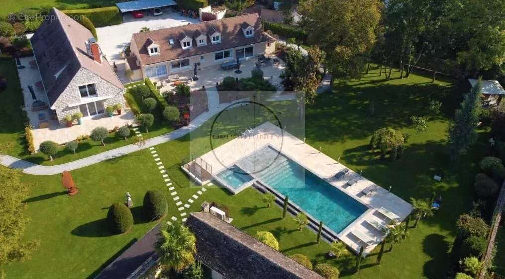 Maison 400 m² à Samoreau  - photo 22