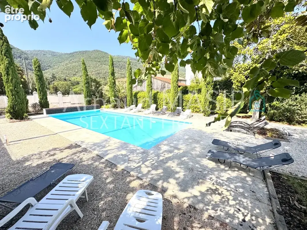 Sublime authentique chateau totalement renove au coeur du pays cathare, piscine, vue chateau - photo 14