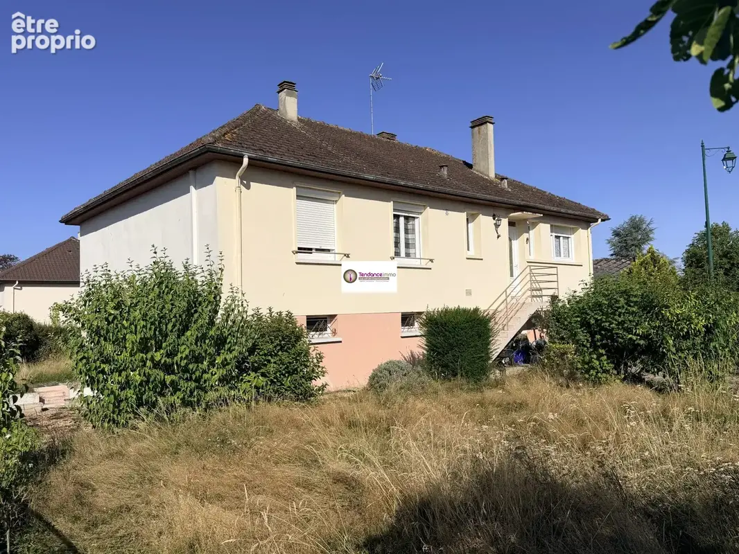 Maison à LE MELE-SUR-SARTHE