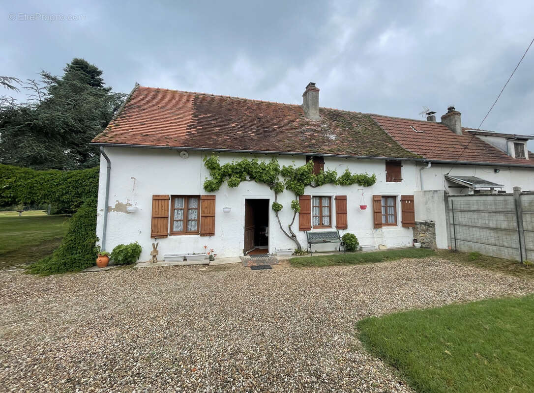 Maison à BAUGY