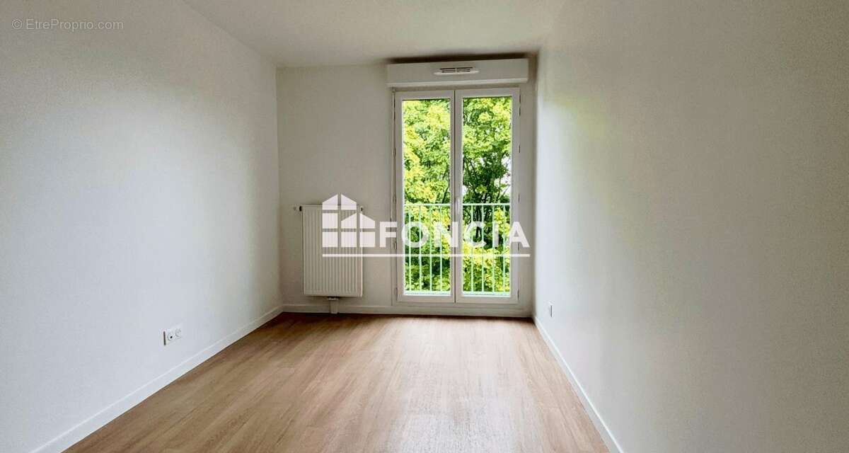 Appartement à LE BLANC-MESNIL