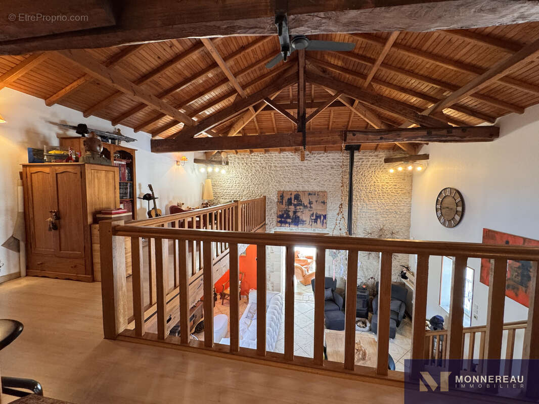 Maison à BAIGNES-SAINTE-RADEGONDE