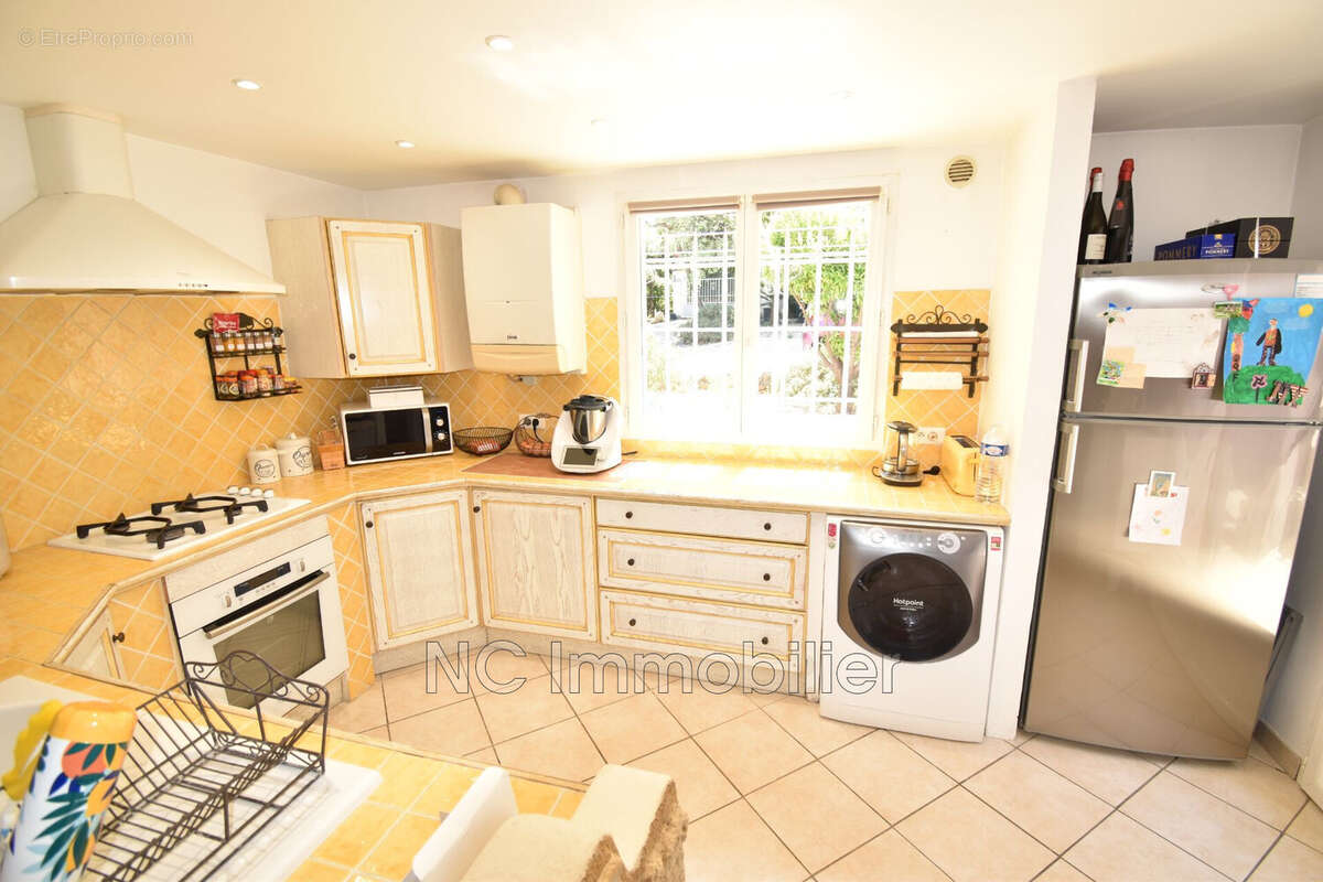 Maison 309 m² à Antibes  - photo 8