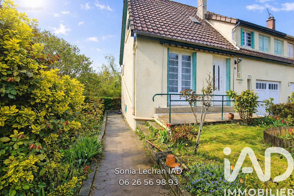 Photo 1 - Maison à DAMMARTIN-EN-GOELE
