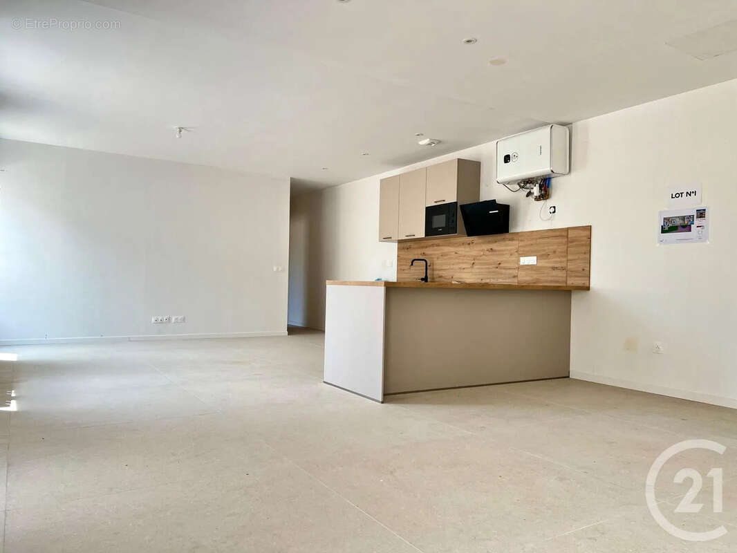 Appartement 95 m² à Anet  - photo 2