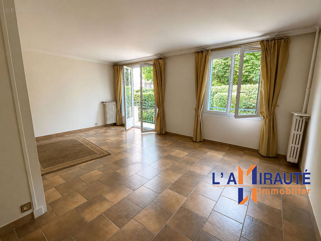 Appartement à MAISONS-LAFFITTE