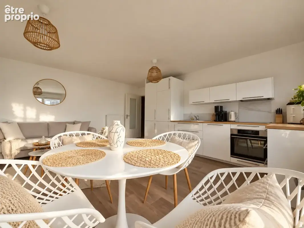 Lille wazemmes   élégant t2 avec balcon côté jardin, exposé sud-ouest - photo 2