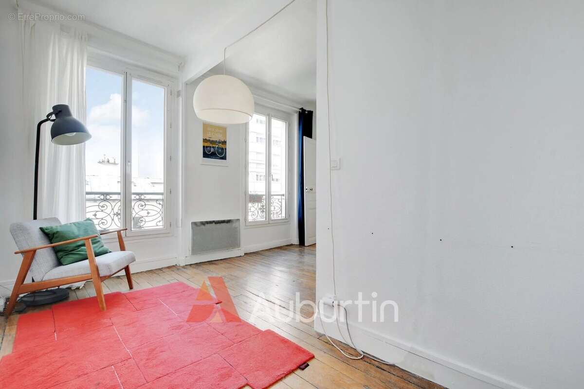 Appartement à PARIS-18E