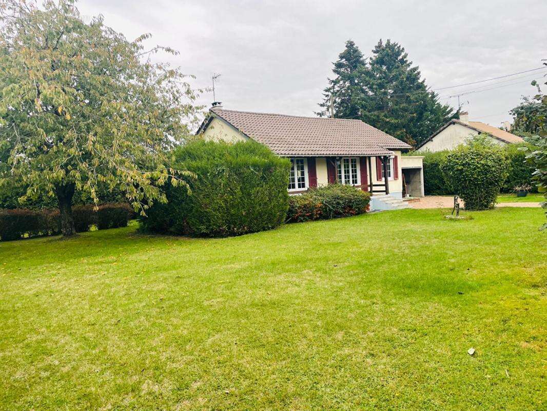 Maison à CHATEAUNEUF-EN-THYMERAIS