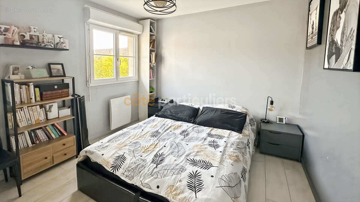 Appartement à COMBS-LA-VILLE