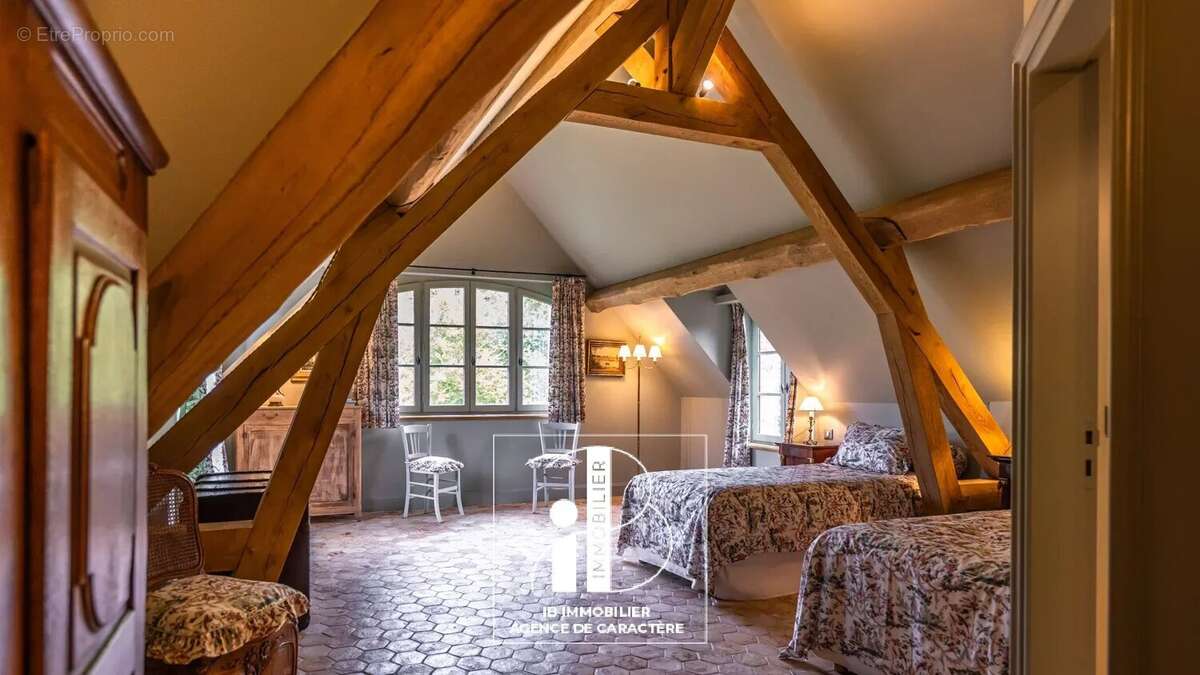 Maison à FONTAINEBLEAU