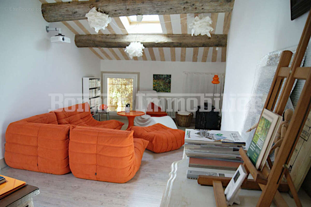 Appartement à NYONS
