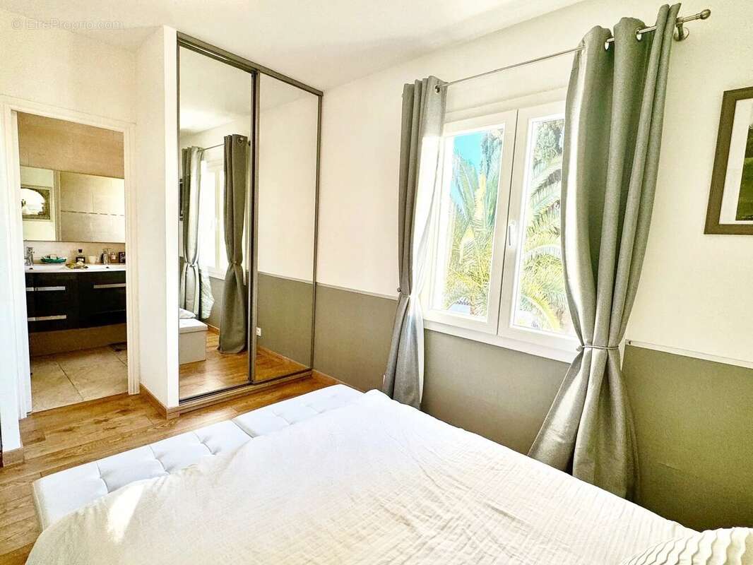 Maison à MOUGINS