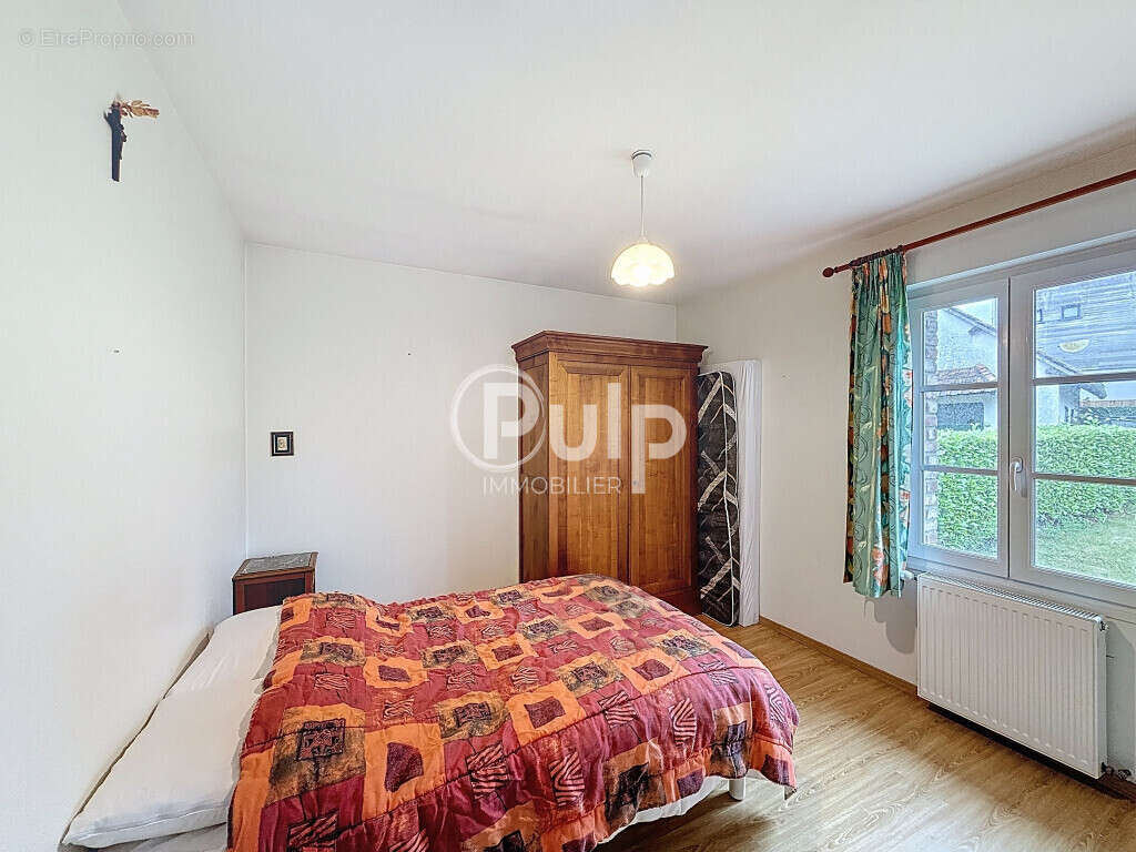 Maison à AIX-EN-ISSART