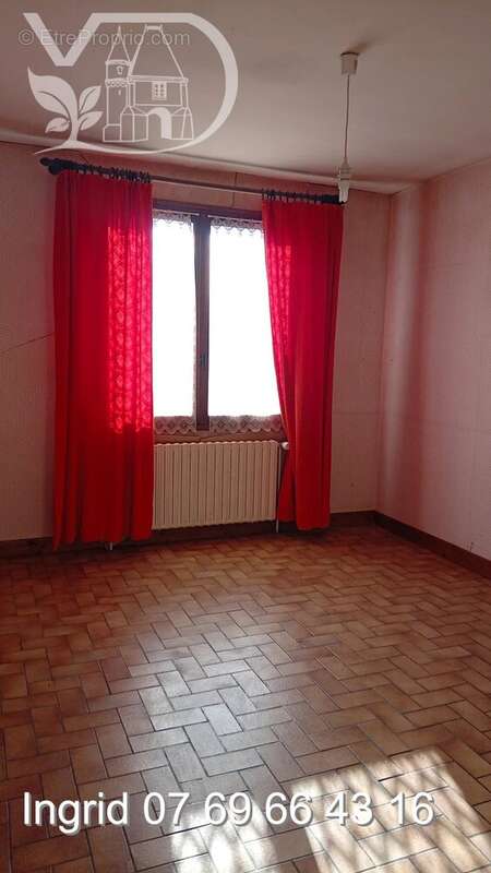 Maison à LACHAPELLE-AUX-POTS