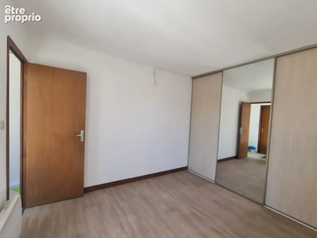 Plain pied 72 m2 - 2 chambres terrasse et stationnement proche plage et commerces - photo 4