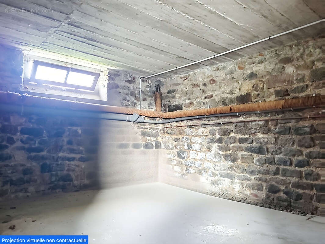 Maison à MONTCHATON