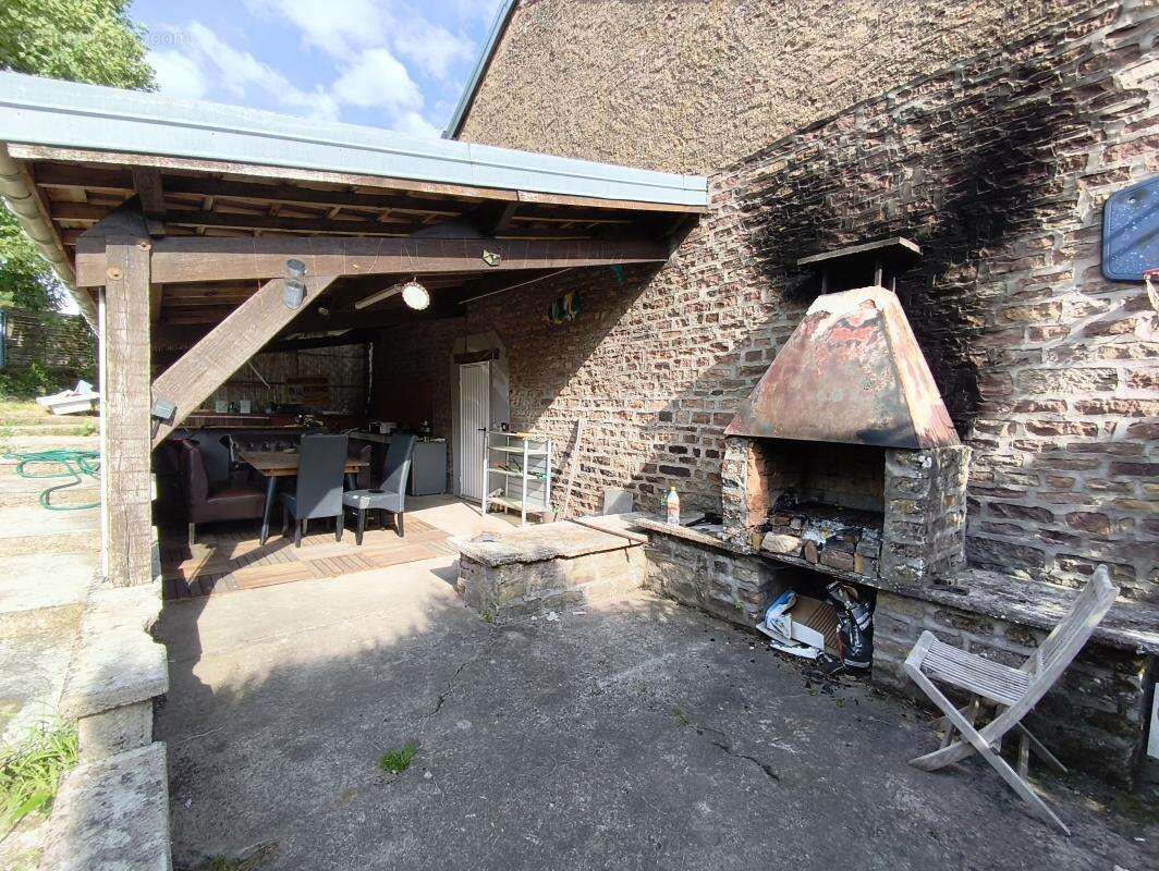 Maison à AILLEVILLERS-ET-LYAUMONT