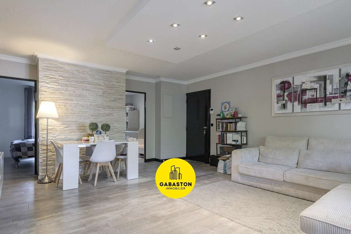 Appartement 101 m² à Marseille-8e  - photo 4