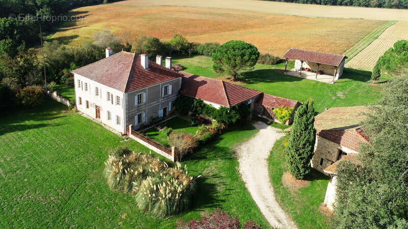 Maison à RIGUEPEU