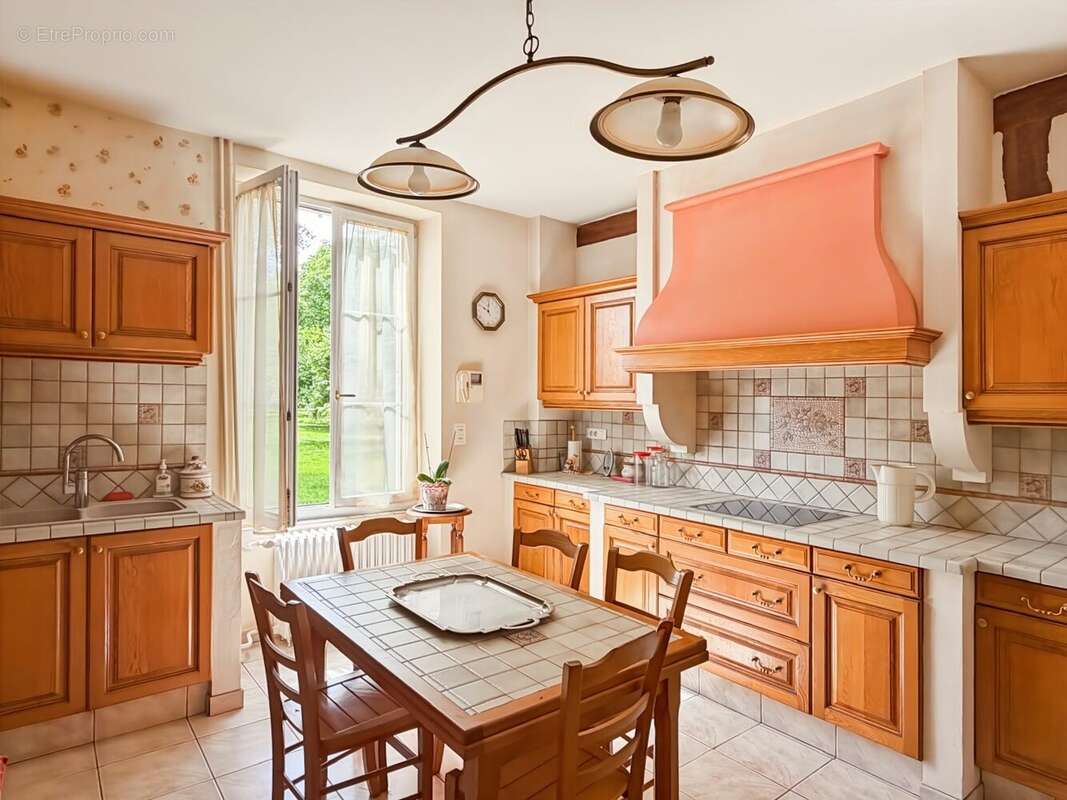 Maison à NEUVILLE-AUX-BOIS