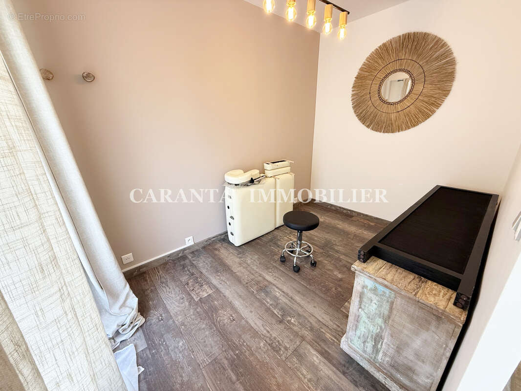 Vente appartement 2 pièces Sainte-Maxime avec terrasse et parking - photo 4