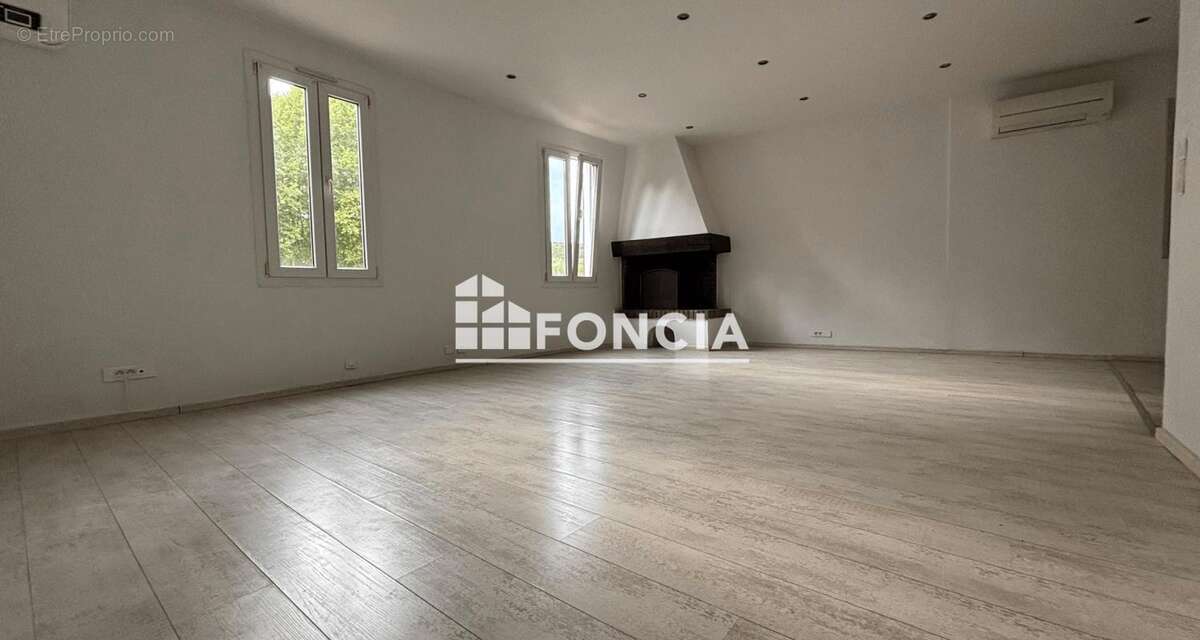 Appartement à VILLENEUVE-LOUBET