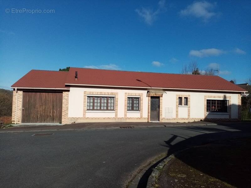 Maison à CANY-BARVILLE