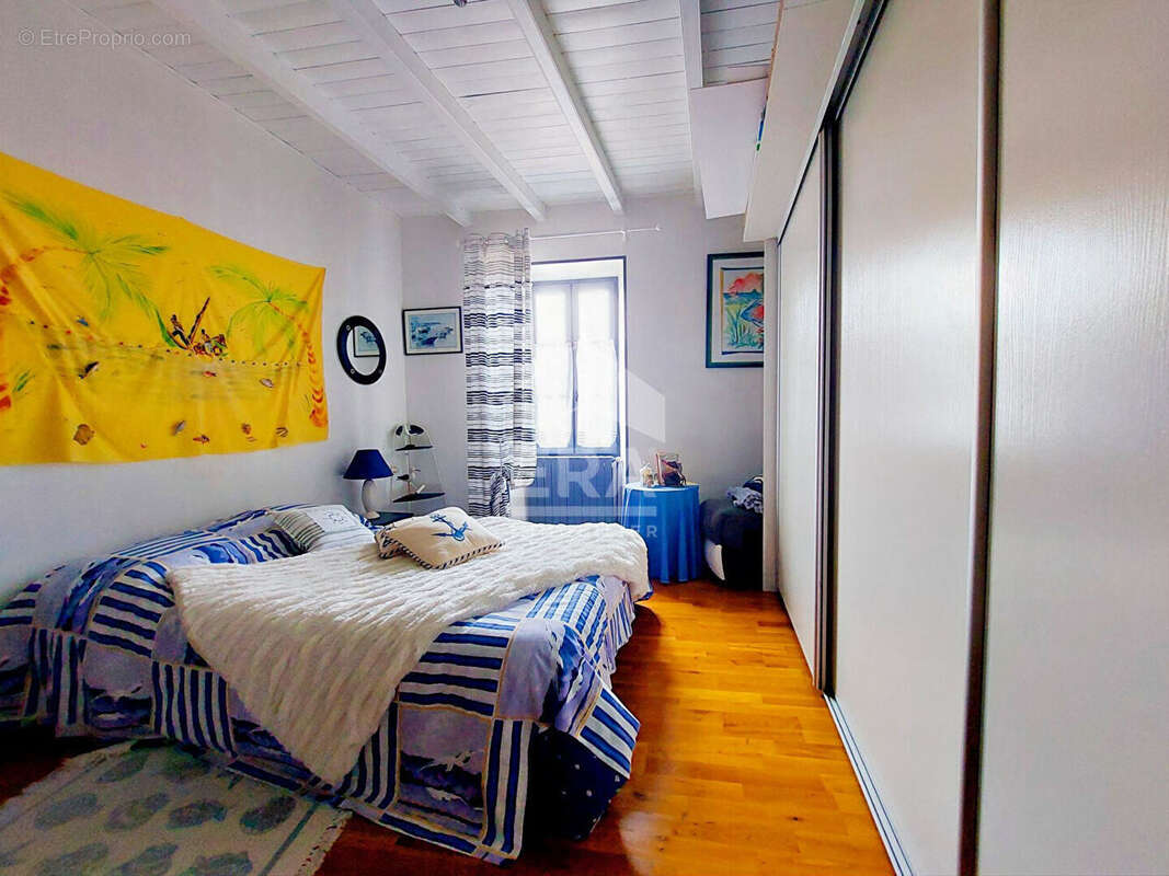 Maison à MORNAC-SUR-SEUDRE