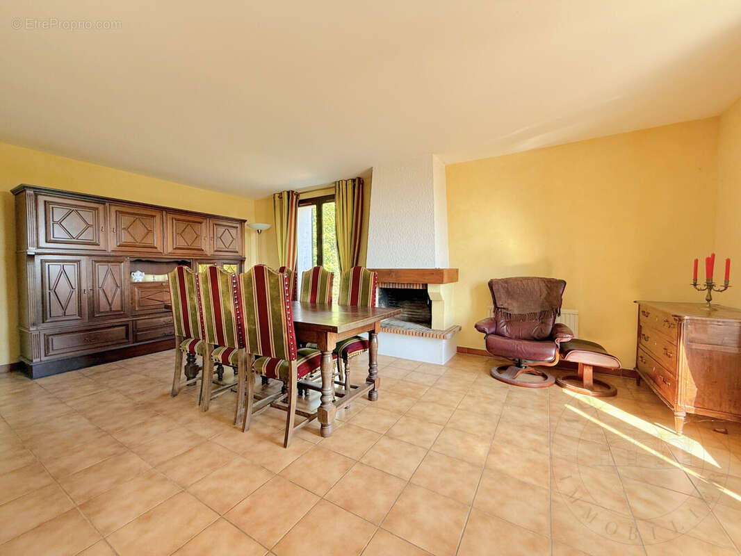 Maison 144 m² à Chaponost  - photo 5