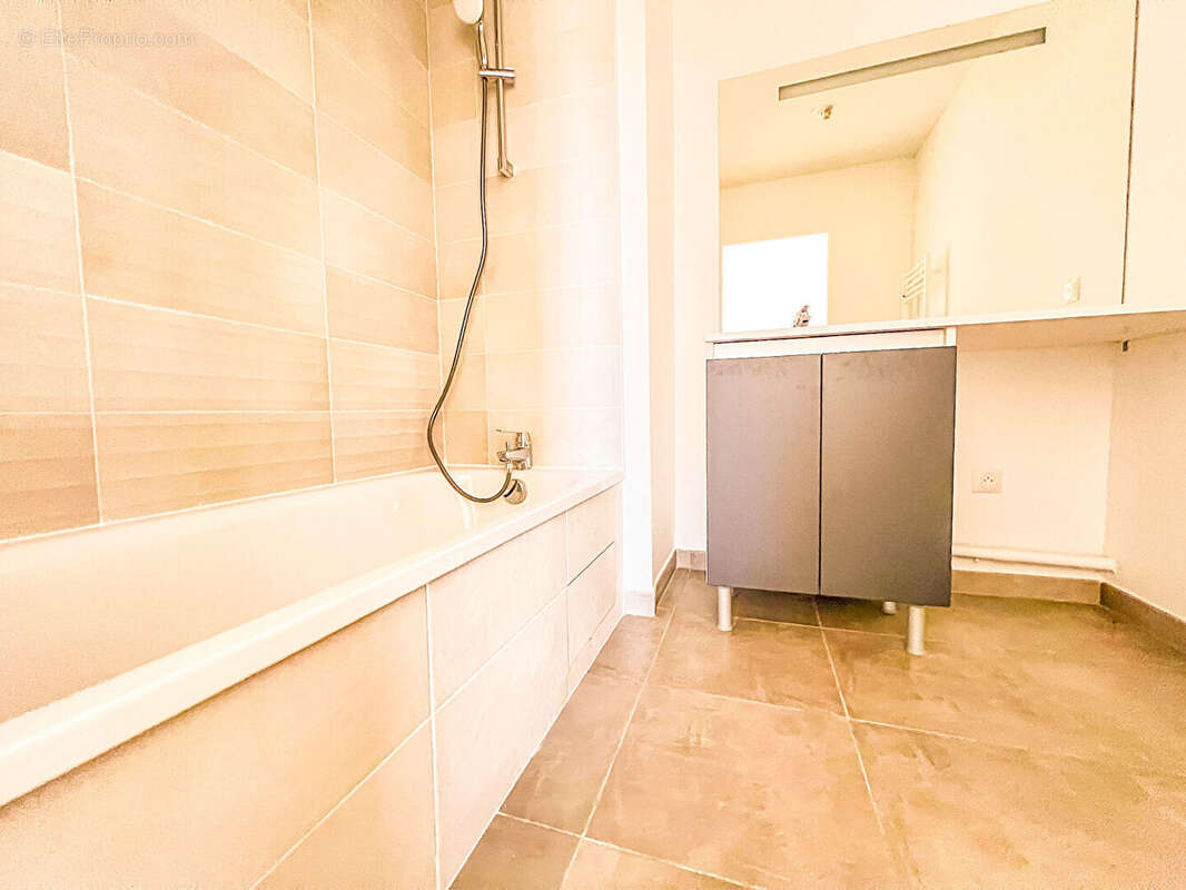 Dernier etage - photo 9