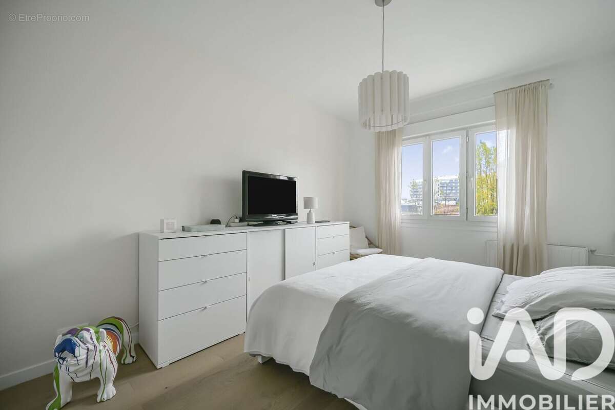 Photo 6 - Appartement à LA GARENNE-COLOMBES