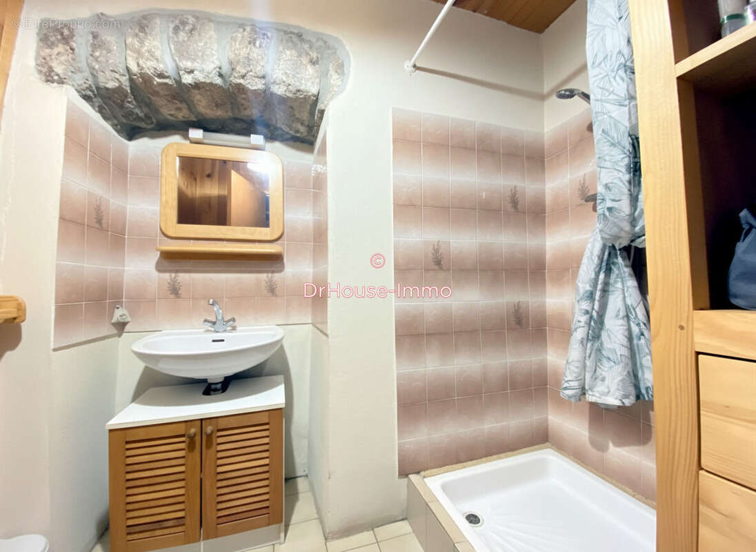 Maison 68 m² à Pereyres  - photo 30