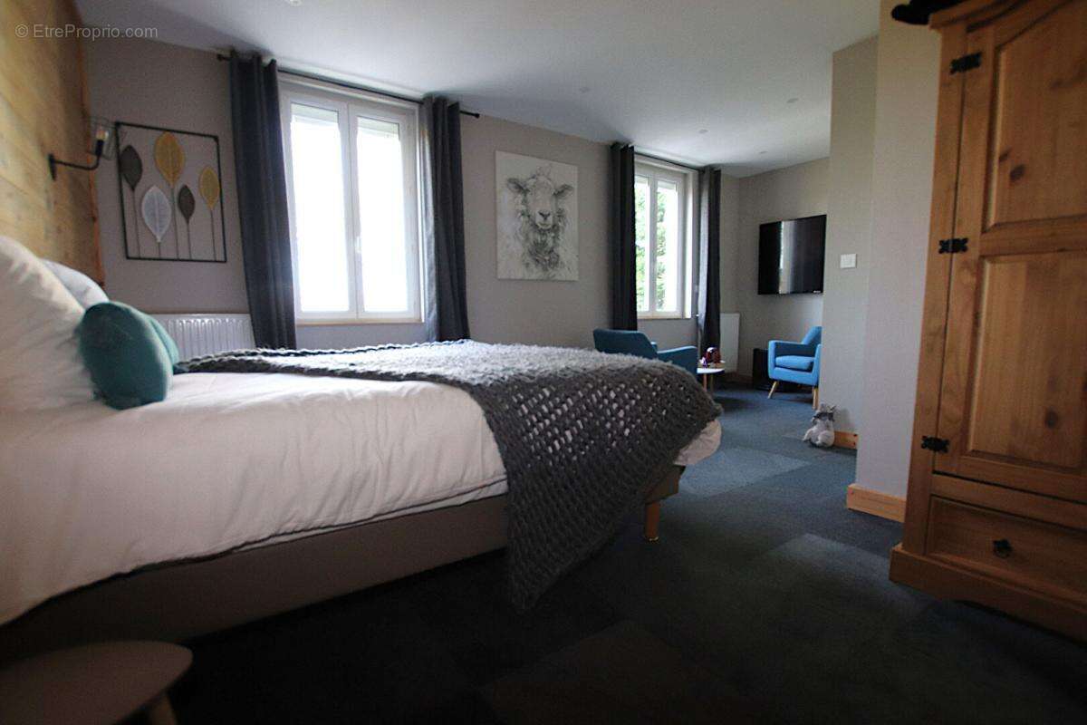 Maison à SEVERAC-LE-CHATEAU