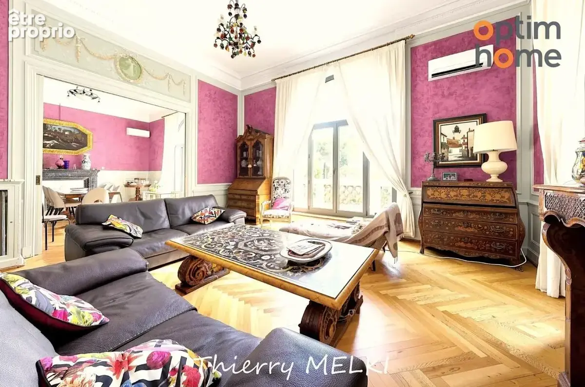 - Hôtel particulier du XIXème siècle — Une adresse rare au cœur du Carré d’Or - Marseille 13008 - - photo 15