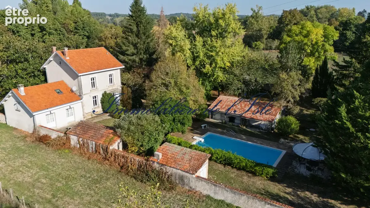 Élégante maison bourgeoise avec gite et piscine - photo 1