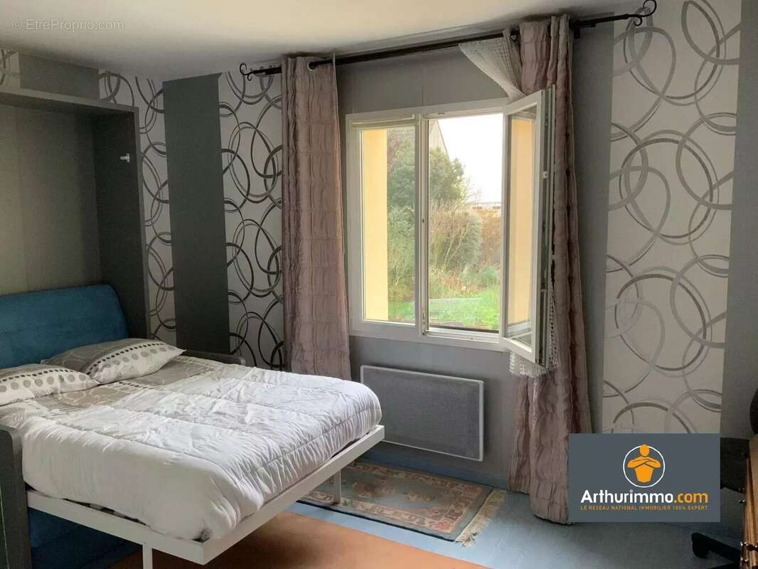 Maison à NEUFCHATEL-SUR-AISNE