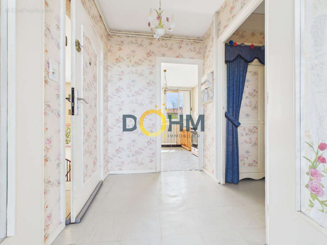 Appartement à SAUGUES