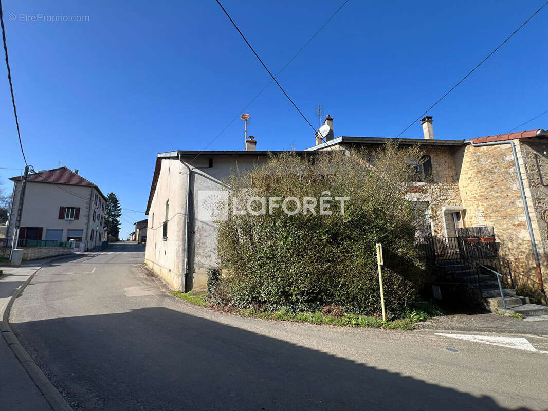 Maison à DIGNA